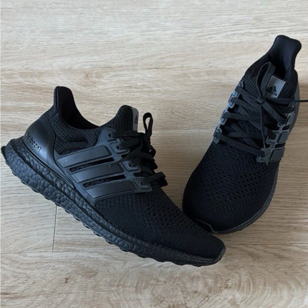 Adidas Ultraboost All black size 8.5